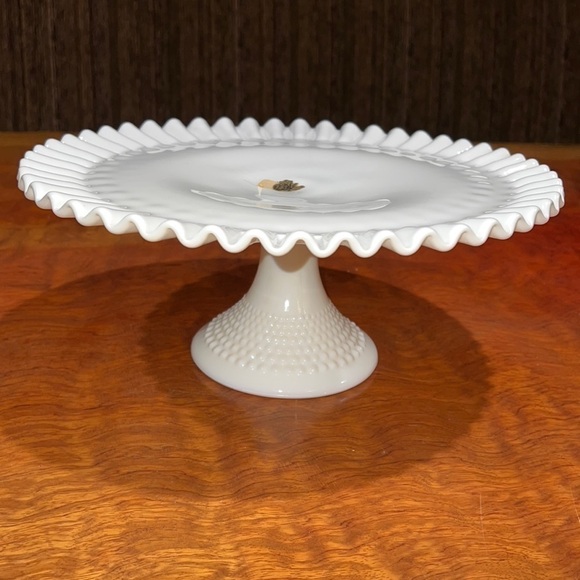 Fenton Milk Glass Hobnail White Cake Stand w/original sticker attached - Picture 1 of 6